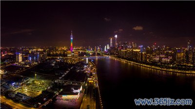 尊贵享受,从深圳洋妞洗澡开始 尊贵享受,从深圳洋妞洗澡开始